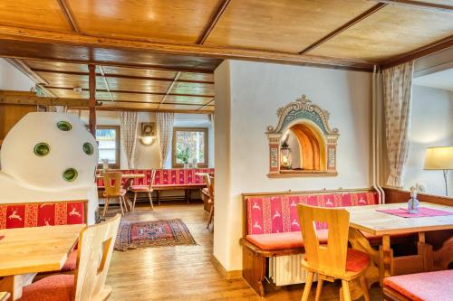 Hotel Jägerhof - image 10