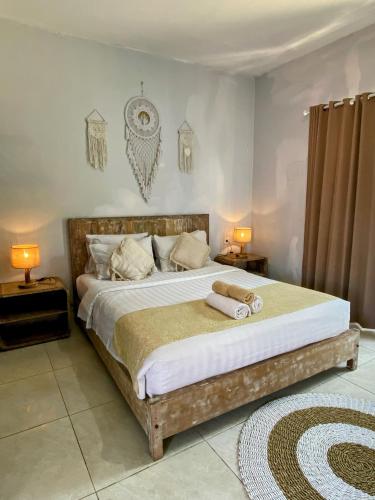 Double Room with Balcony image 10