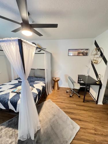SLEEK LUXE GEM DownTown Dallas 2Bd 2Ba in Dallas, USA