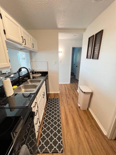SLEEK LUXE GEM DownTown Dallas 2Bd 2Ba in Dallas, USA