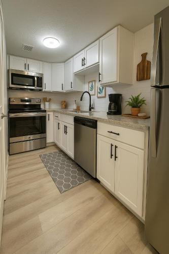 Downtown Dallas l BOHO City GEM LUXE 1BD in Dallas, USA