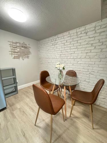 DT Dallas LUXE Urban Oasis 1BD Apt in Dallas, USA