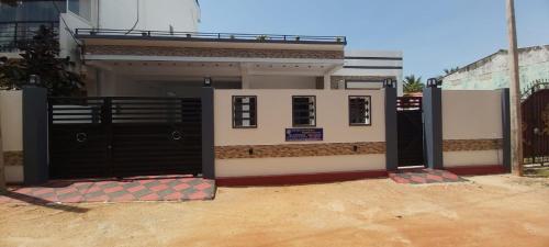 Triple Room with Private Bathroom room in Park View Villa
