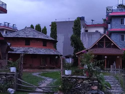 Damaru Roundhouse stay in Gharipatan