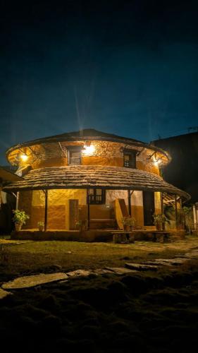 Damaru Roundhouse stay in Gharipatan