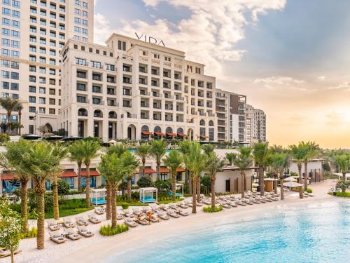 Modern 2BR Apartment - Vida Residences Creek Beach - Creek Beach Access, Dubai