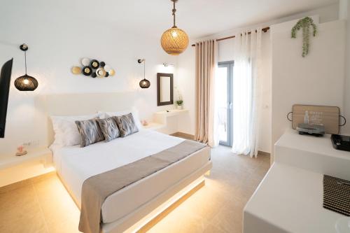 Dauti Gold Suites in Mesaria