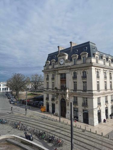 Charming apartment in Bordeaux, 2 steps from the train station, Bordeaux (Foto 7)
