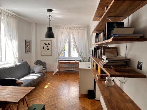 Literackie atelier na Dobrej