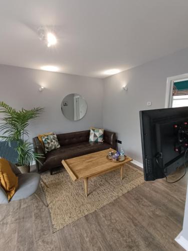 Modern with parking near Windsor Castle & Legoland, Windsor (photo 9)