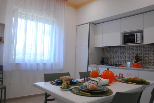 廚房, OrangeSun Holiday Home con parcheggio in 馬薩盧布倫塞