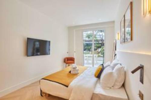 Sumptuous apartment with garden Arc de Triomphe - image 11