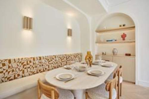 Sumptuous apartment with garden Arc de Triomphe - image 6