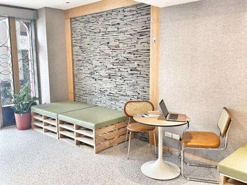 Yoai Nemuru Inn  near Great South Gate