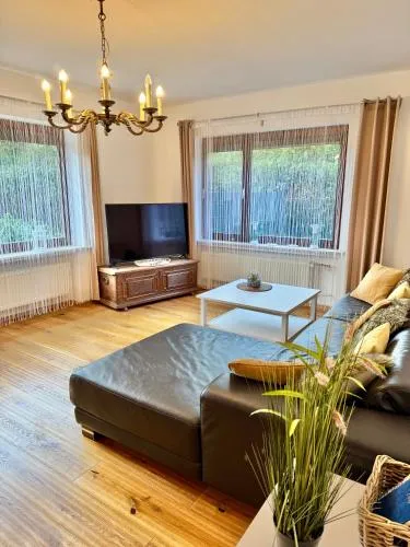 Ferienwohnung im Erdgeschoss mit eingezäunten Garten und Terrasse in Aurich, Deutschland