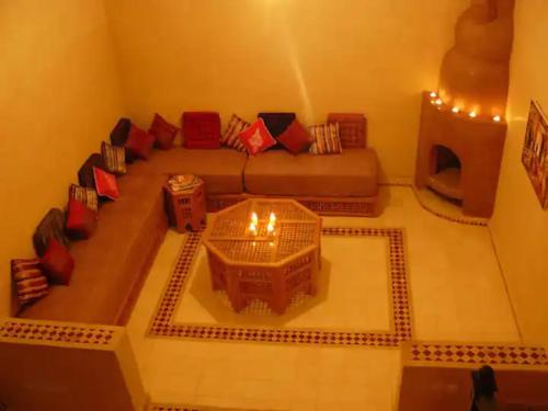 Riad Marrakech - Piscine -Wifi- résidence qarya essyahia