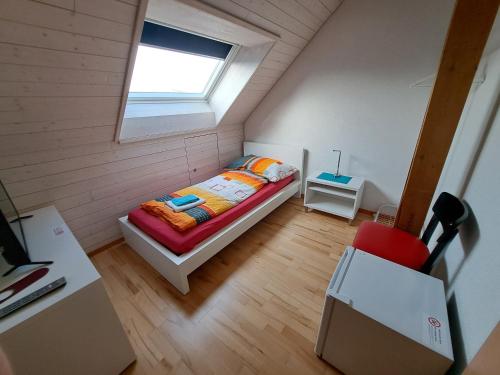 good bed Aarwangen - image 7