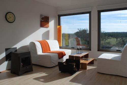  Bubulcus and Bolotas - Off Grid Nature Holiday Home in Vimieiro