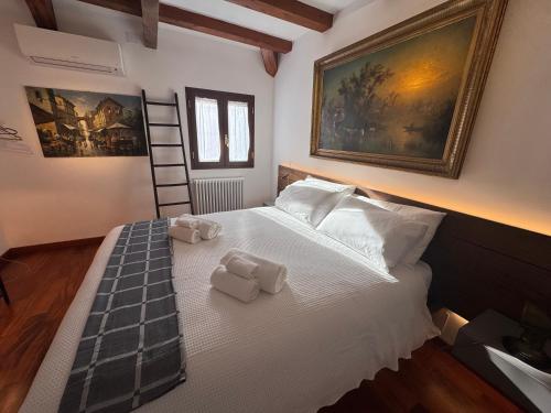 Domus Colosseum, detached house just few steps from the Colosseum, Rzym (zdjęcie 6)