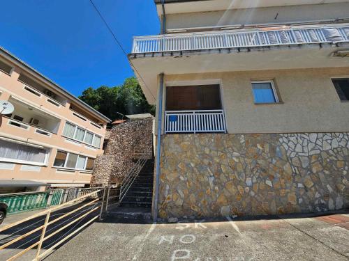 Apartment image 5