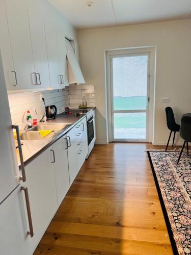 Awesome home in Бро