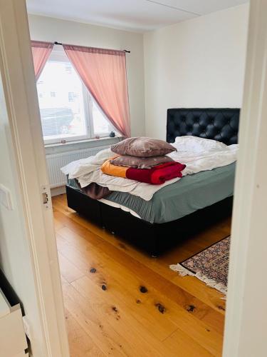 Awesome home in Бро