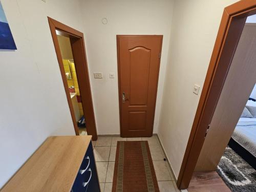 Apartment image 7