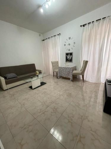 Rory House in Pontecorvo