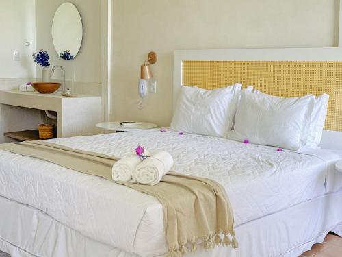 Deluxe Double Room with Balcony and Sea View image 10