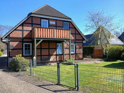 Ferienwohnung Landhaus Ostseebrise EG in Zingst, Deutschland