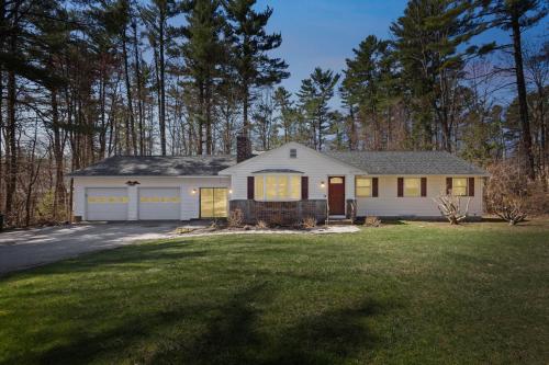 . Melvin Village - 5 Bed3 Bath - Lake Winnipesaukee