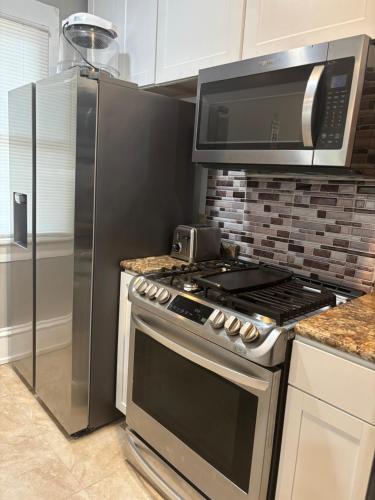 ห้องครัว, Nice & Cozy 3 bedroom Escape in เวย์ครอส (GA)