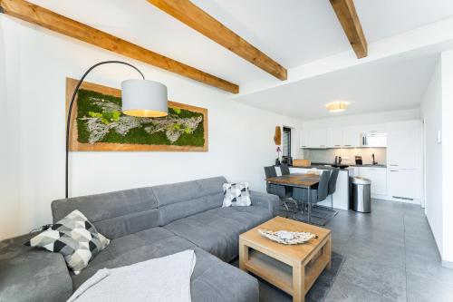 Dvouloznicovy mezonetovy apartman se dvema koupelnami v rodinne vile in Prague 16