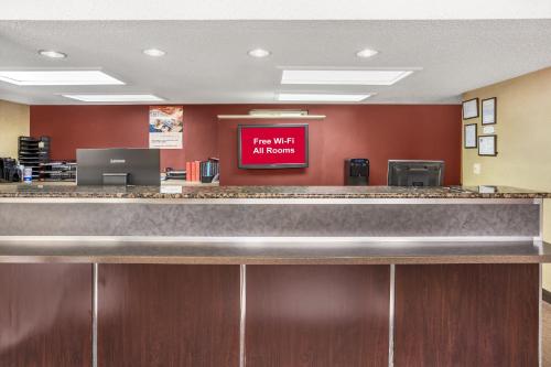 Red Roof Inn Tinton Falls-Jersey Shore in Tinton Falls, USA