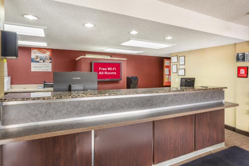 Előcsarnok, Red Roof Inn Tinton Falls - Jersey Shore in Tinton Falls (New Jersey)