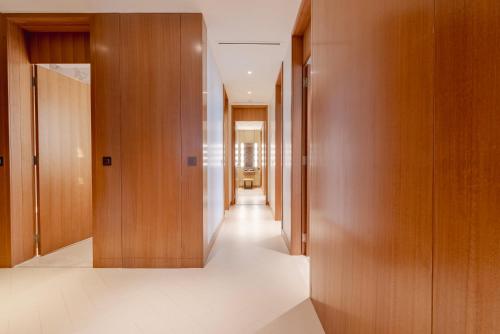 The Address Residences Dubai Opera - Luxury 3BR Stay with Stunning Burj Khalifa & Fountain Views, Dubái (foto 8)