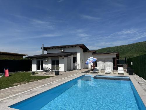 Holiday Home Emma - Location saisonnière - Bihać