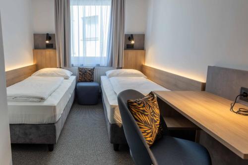Hotel Anker Room Type - Standard Double Room with separate beds