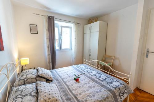 Apartment Dumaneo Art - Two Bedroom Apartment, Split