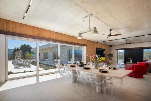 Contemporary Villa Fantazija A Luxurious Retreat in Dicmo in Osoje
