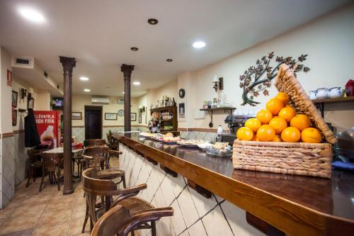 Bar/ Salón, Hostal Castilla in Aranjuez