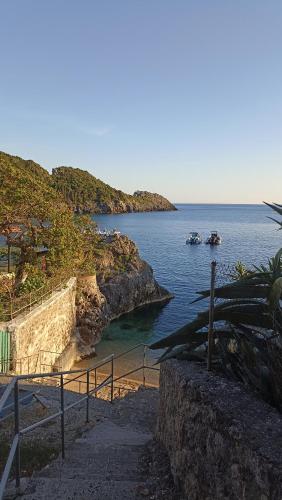 Dimitris Studios 3