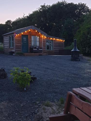 Pondside Cabin in St Giles on the Heath