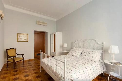 Exclusive apartment a few steps from the Spanish Steps, Roma (foto 4)