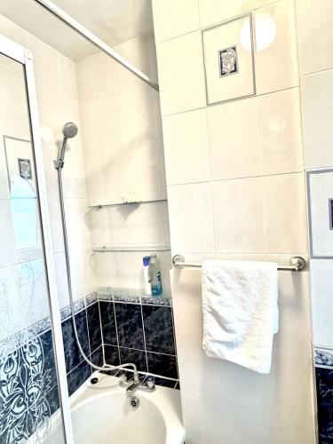 Central London rooms EC1V, London (photo 10)