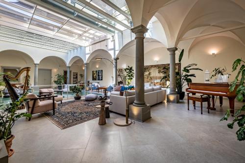 Le Corti by Dimora Collection - 13th-Century Convent Suites with Private Sauna and Gym - Adults Only, Florenz (Foto 5)