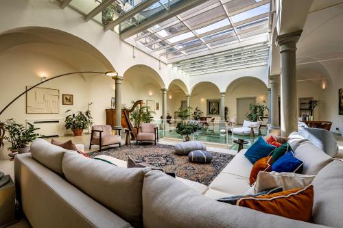 Le Corti by Dimora Collection - 13th-Century Convent Suites with Private Sauna and Gym - Adults Only, Florenz (Foto 3)