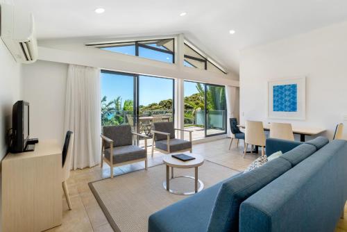 One-Bedroom Premium Apartment with Ocean View