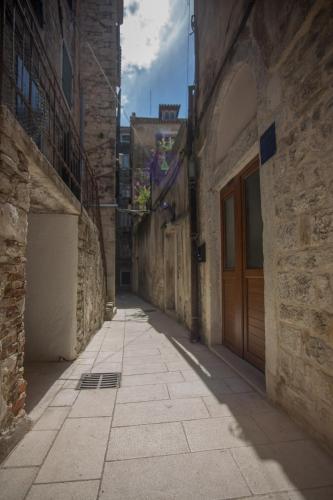 First Vestibul, Split (photo 5)