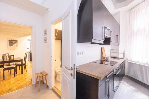 Ultra Central - Comfy Home - image 8